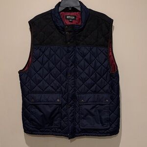 Outdoor Life Quilted Navy Vest with Black Yoke and Burgundy Lining